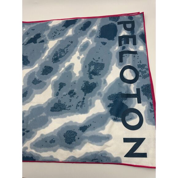 Peloton Yoga Towel Tye Dye Patters 75 x 26 Microfiber Towel Absorbent Blue - Picture 7 of 10